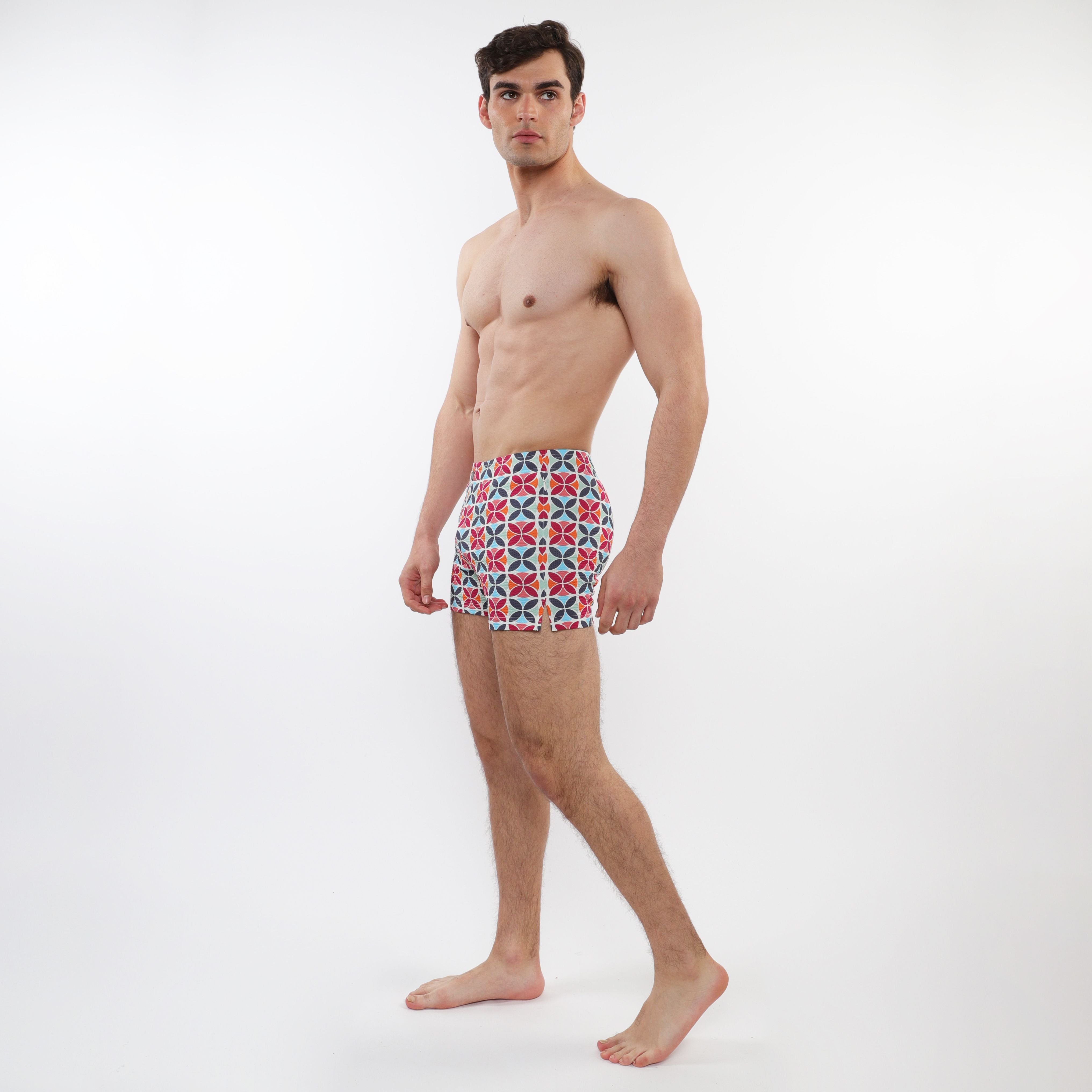 SEERSUCKER SWIM SHORTS W/ MESH LINING