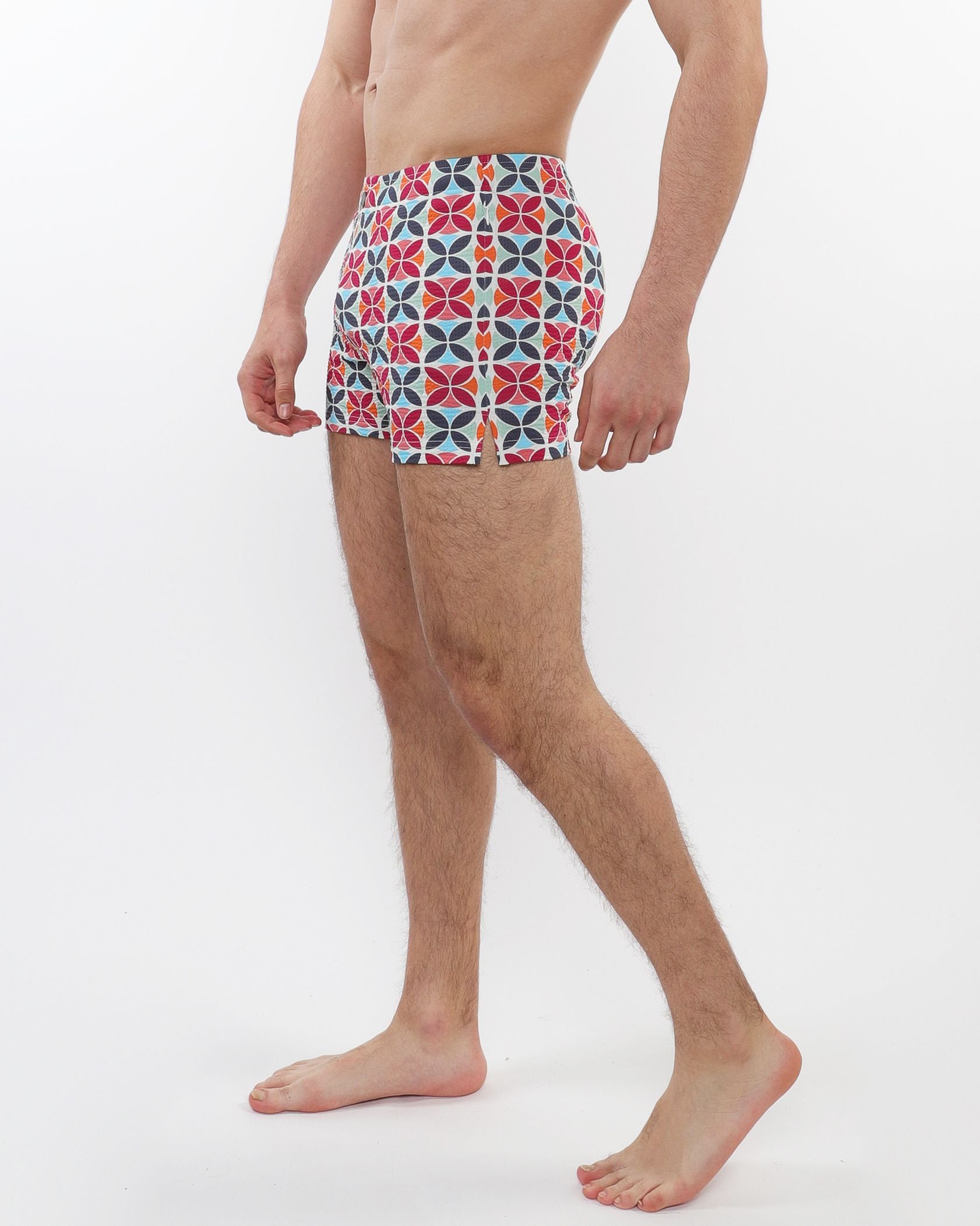 SEERSUCKER SWIM SHORTS W/ MESH LINING