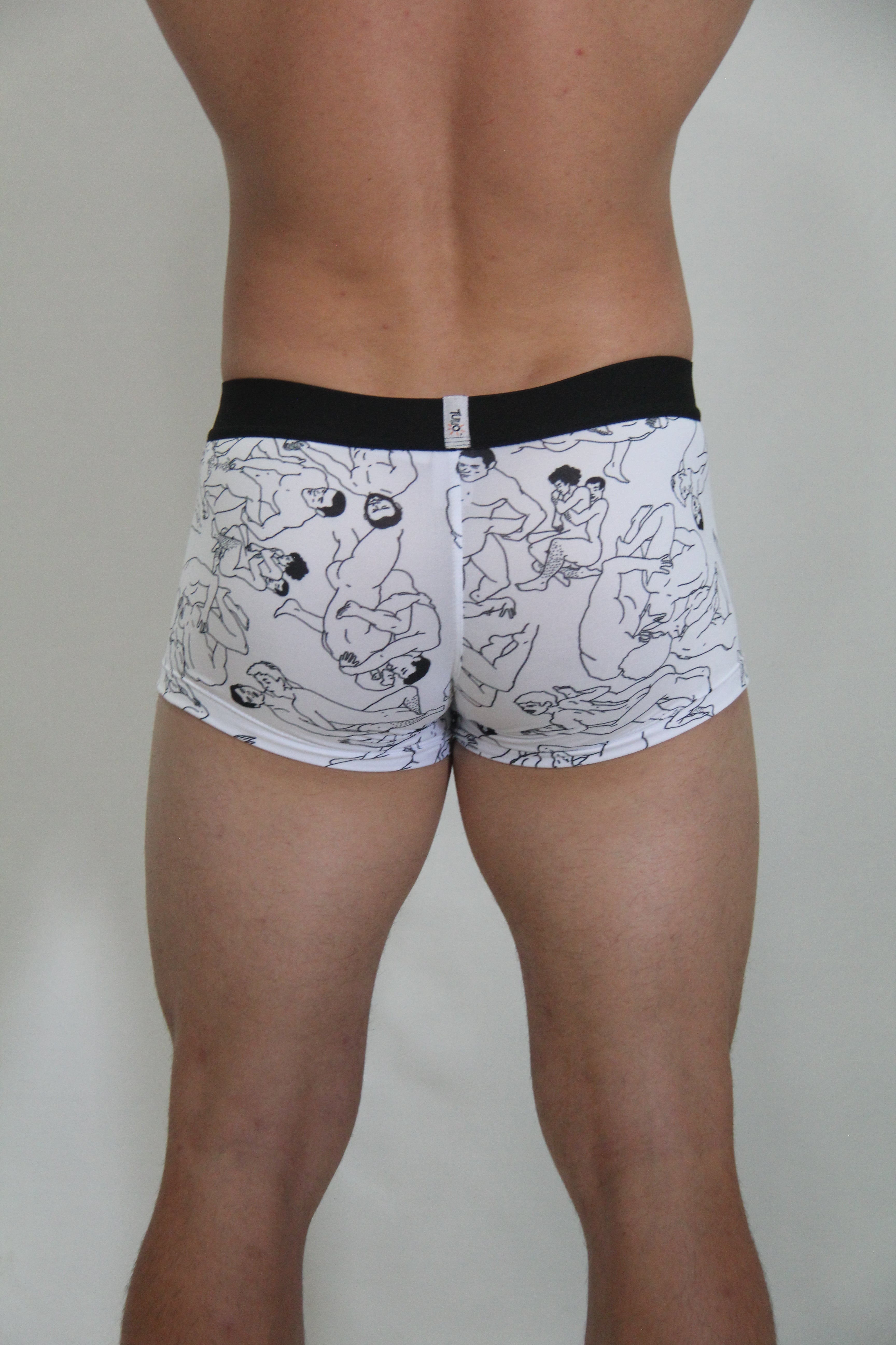 GAY KARMASUTRA TRUNK