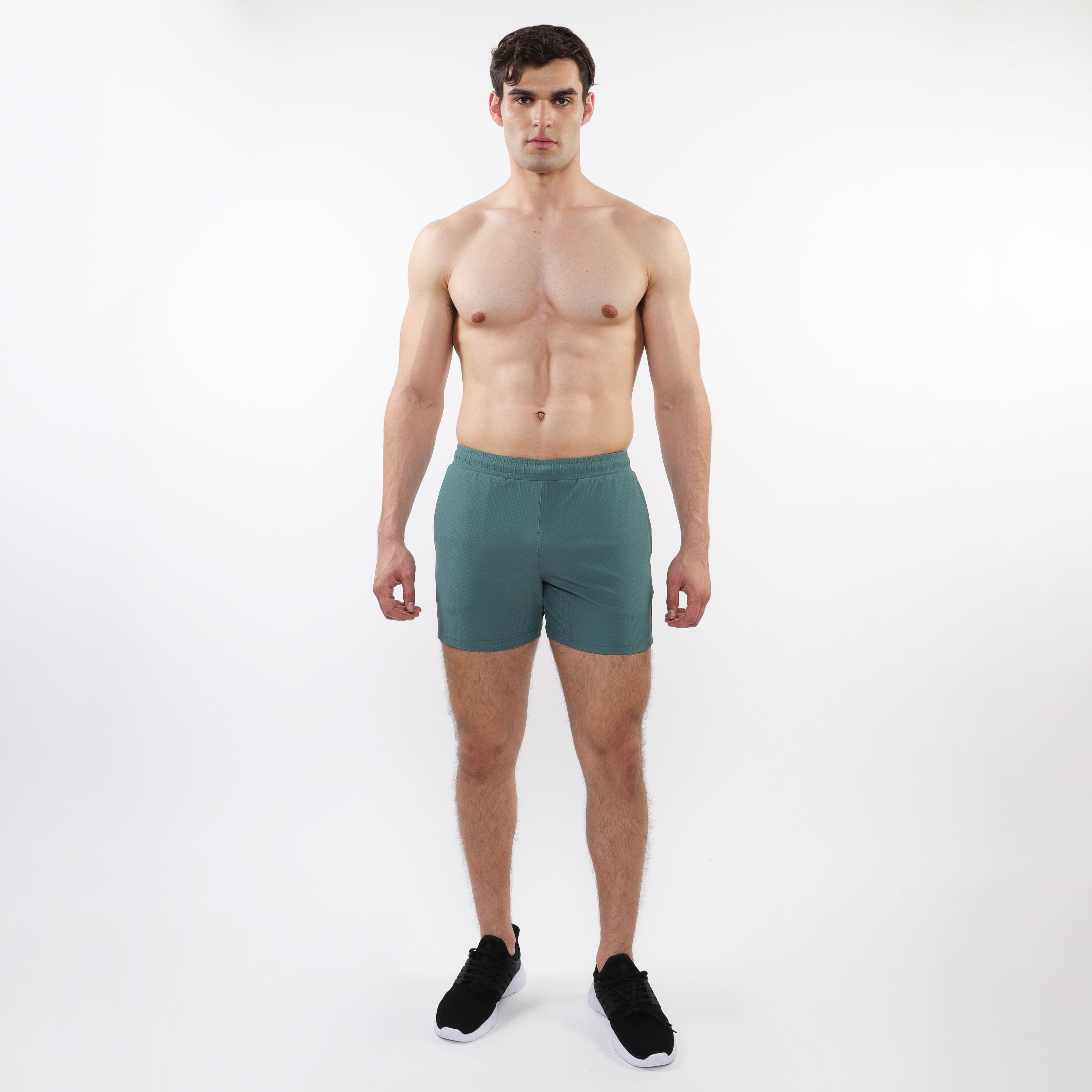 TEXTURED MESH STRETCH PERFORMANCE SHORTS