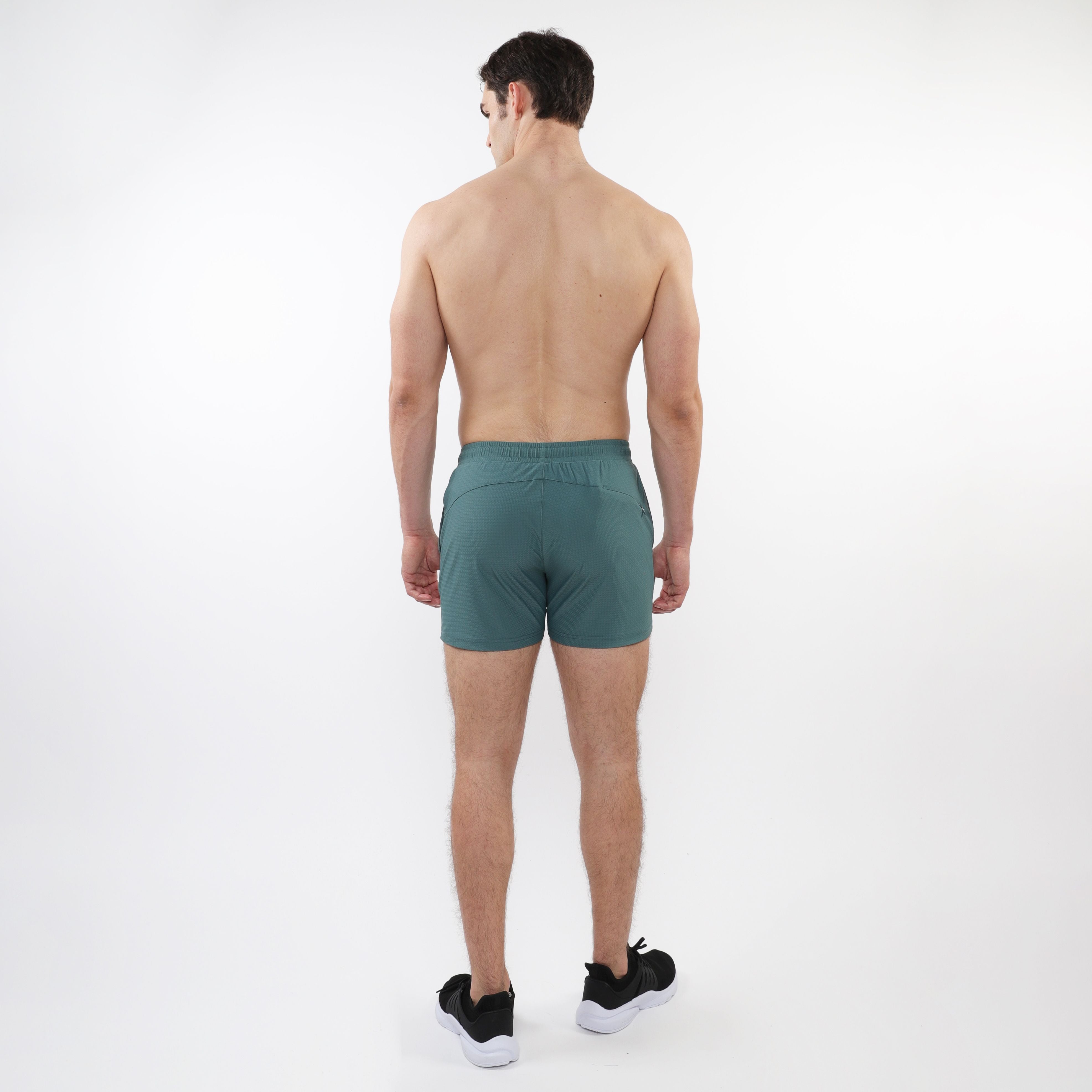 TEXTURED MESH STRETCH PERFORMANCE SHORTS