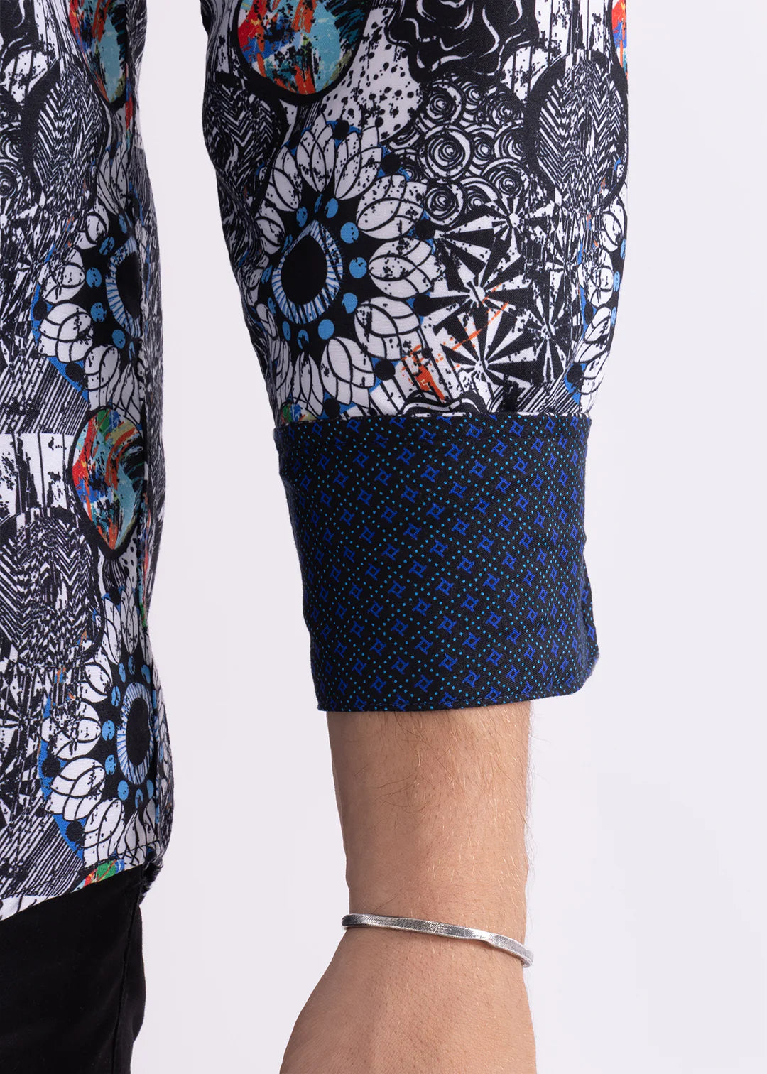 COLORED SHAPES PRINT L/S SHIRT