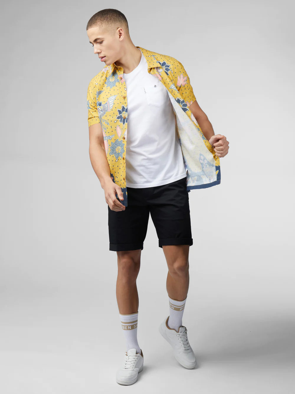 SIGNATURE ABSTRACT BOTANICAL PRINT