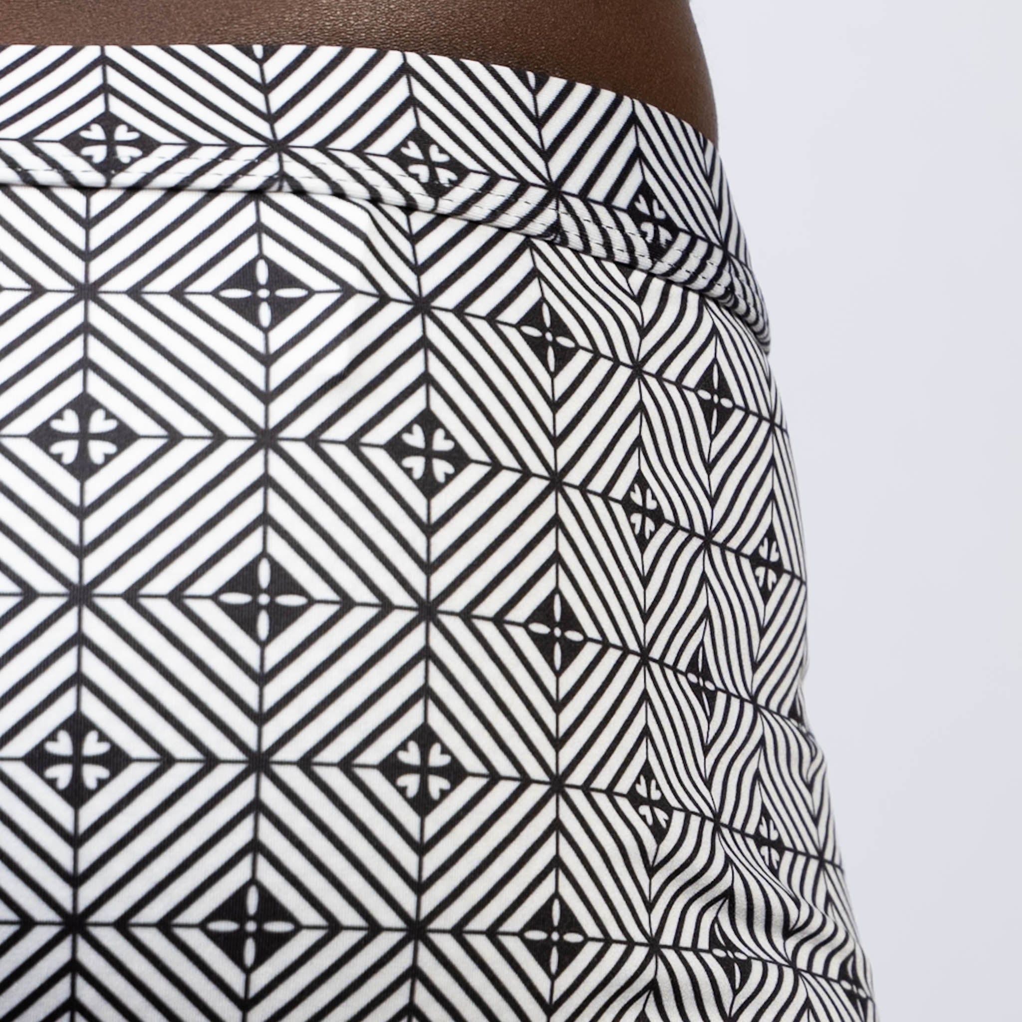 KALEIDOSCOPE SQ CUT TRUNK